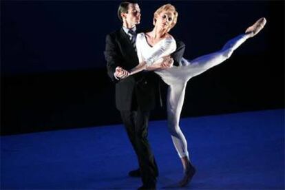 Zara Deakin y Sean Ganley, durante un ensayo del ballet  <i>Diana, la princesa,</i> que se va a estrenar en Manchester.