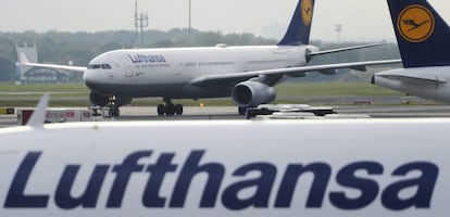 Un avión Airbusl A330-300 de la aerolínea alemana Lufthansa.