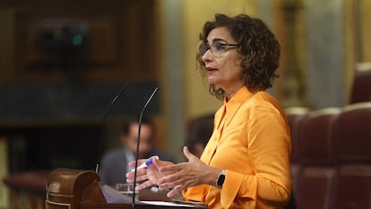 La ministra de Hacienda, María Jesús Montero, este miércoles en el Congreso.