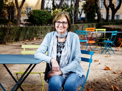 La directora del Centro Nacional de Epidemiología, Marina Pollán, en los jardines del Instituto de Salud Carlos III, en Madrid.