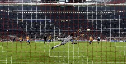Segundo del Bayern, gol de Kroos.
