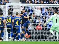 Los jugadores del Alavés celebran el gol del empate ante la Real Sociedad.