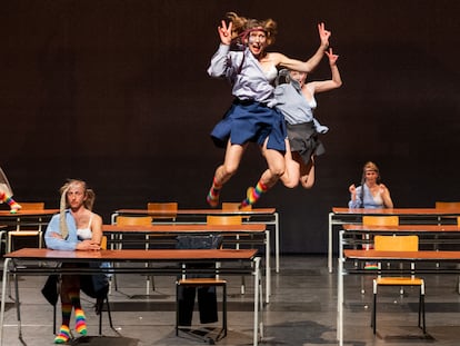 Ensayo de la obra 'The fluid force of love', de Jan Fabre, en el teatro Bonlieu de Annecy (Francia).