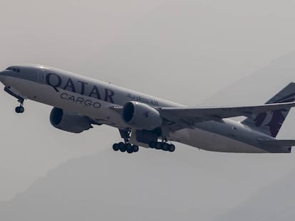Um Boeing 777 da companhia aérea Qatar Airways Cargo.