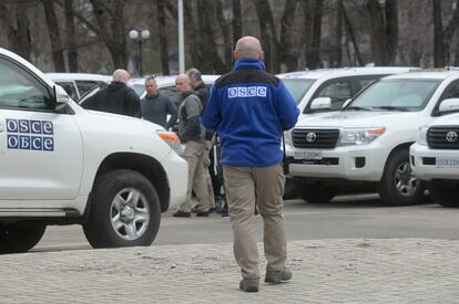 Un observador de la Organización para la Seguridad y la Cooperación en Europa (OSCE)