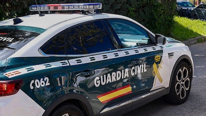 Un coche de la Guardia Civil en Majadahonda.