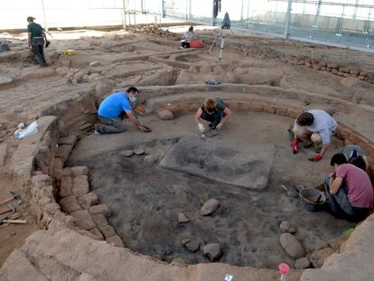 Excavación y limpieza de la casa del gran señor de la Edad del Hierro, en Salamanca.