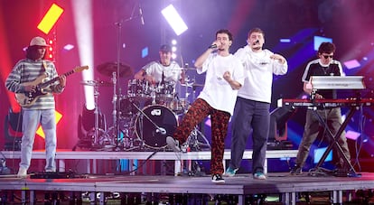 El grup català The Tyets actuant al Palau Sant Jordi.