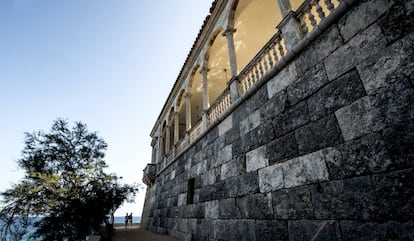 La lògia de la mansió Senya Blanca, en el camí de ronda de S'Agaró