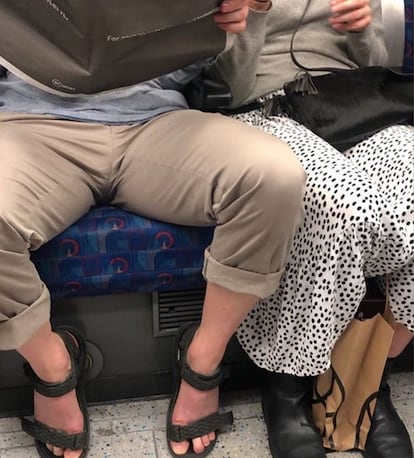 LA FOTOGRAFÍA QUE RESUME 2019.

Como comentaba la administradora de la cuenta "2019 en una imagen: manspreading y EL VESTIDO".