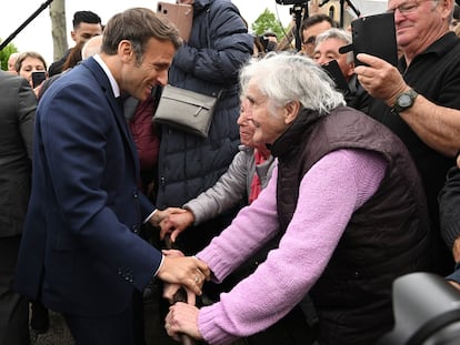 Macron, este viernes en una visita a Barbazan-Debat, en el departamento de Altos Pirineos.