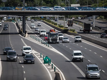 Vehículos en la M30 durante el confinamiento por la Covid-19.