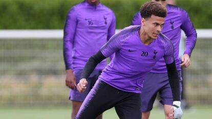 Delle Ali, durante el último entrenamiento del Tottenham.