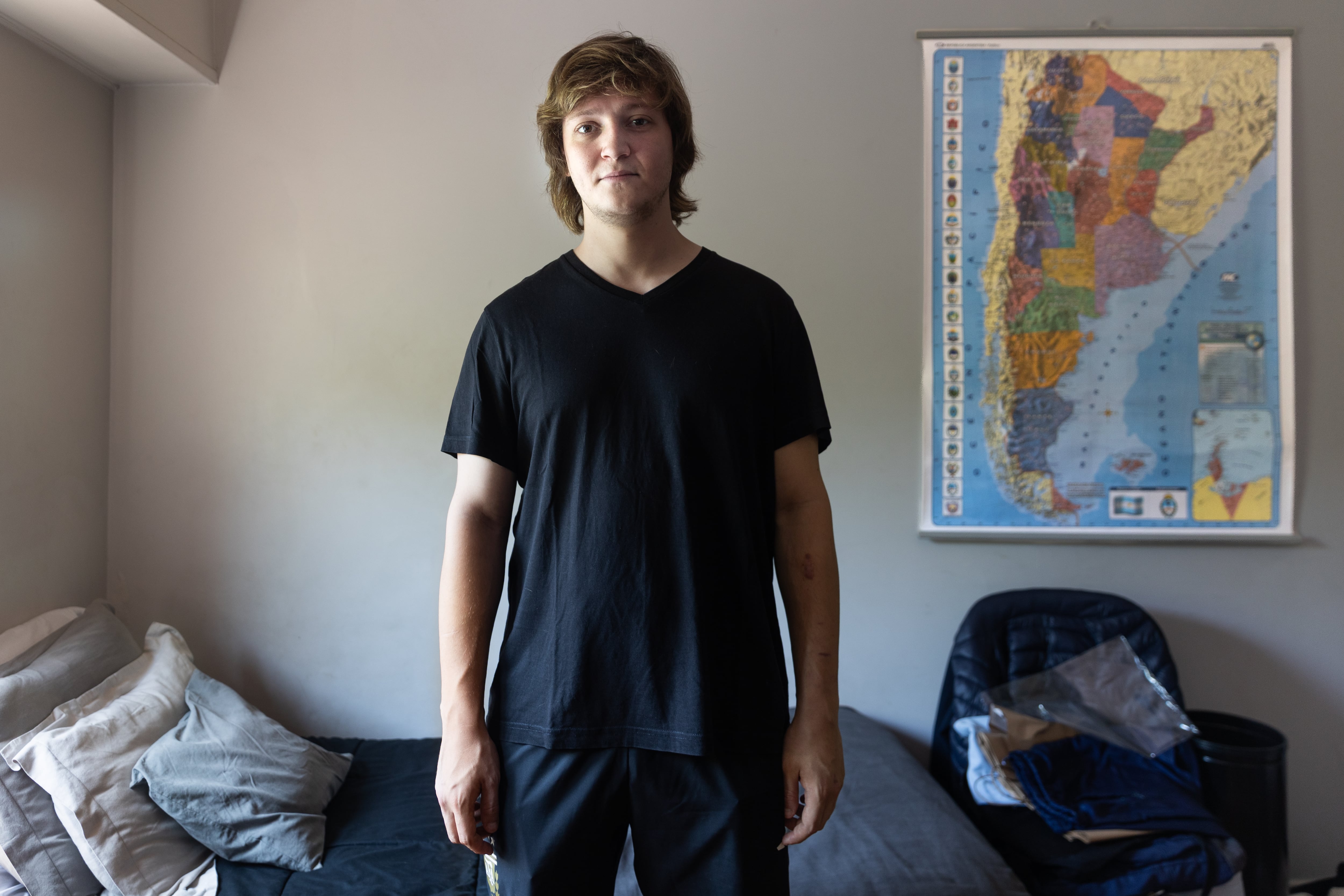 Iñaki Gutiérrez en su casa el barrio de Belgrano, Buenos Aires.