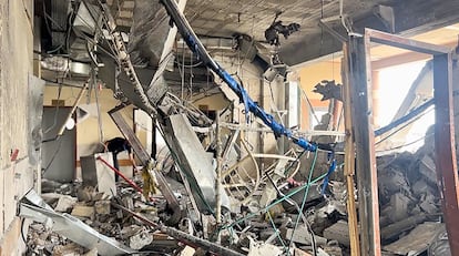 Unidad de quemados del Hospital Nasser destruida tras el ataque al periodista Hasan Aslayah. Fotografía cedida por Raúl Incertis.