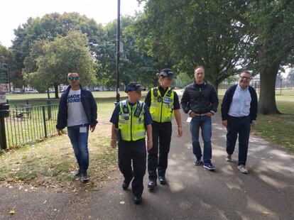 Policías de Madrid acompañaban a agentes de Nottingham (Inglaterra), en septiembre de 2018, como parte del aprendizaje para el programa PIPE.