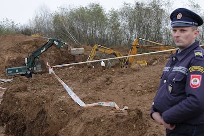 Excavation work at a mass grave in Tomasica, in November of 2013