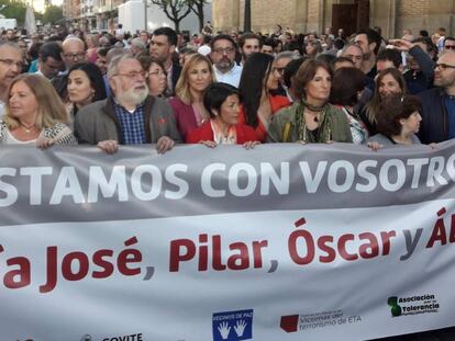 Concentración de apoyo a los guardias civiles agredidos en Alsasua.
 
 