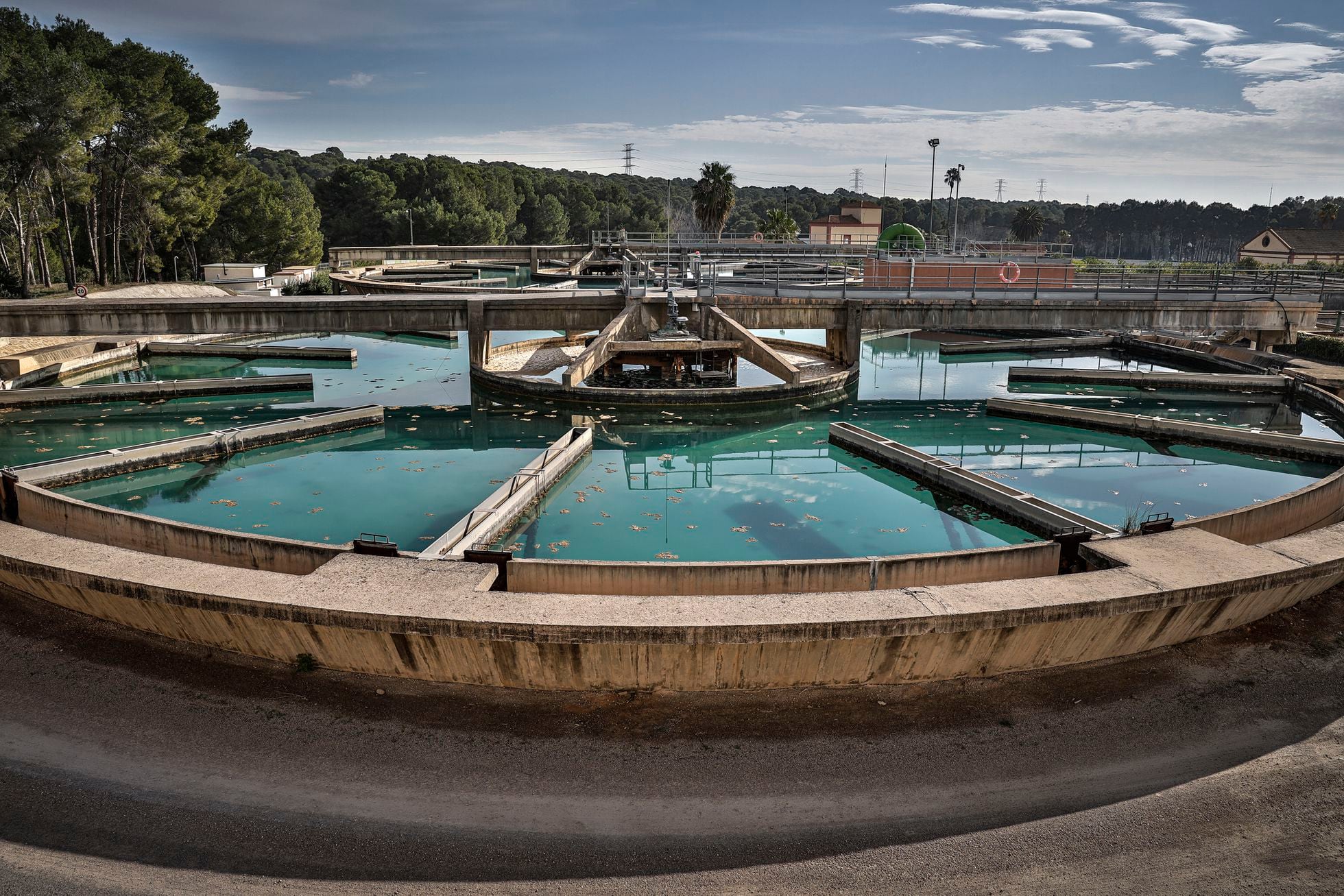 Valencia mantiene el servicio de agua potable en la capital pese a los estragos del temporal 