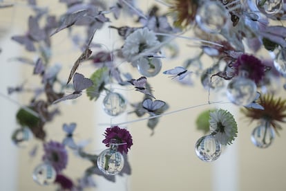 La obra 'Paraíso: delirio y deseo' del artista Belga Tomas De Bruyne, obtuvo el segundo premio en el Festival Internacional de las Flores, FLORA, ubicada en el patio de VIMCORSA en Córdoba.