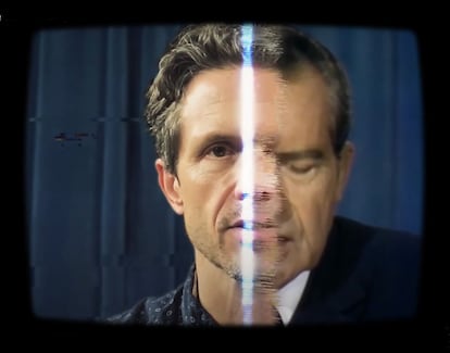 'Deepfake' [vídeo manipulado] del expresidente de Estados Unidos Richard Nixon, en el que se han utilizado tecnologías de inteligencia artificial y aprendizaje automático, realizado por Francesca Panetta y Halsey Burgun en el Instituto Tecnológico de Massachusetts.