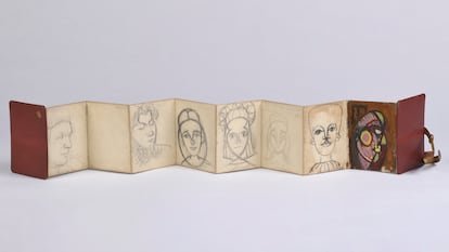 Cuaderno acordeón (1939) con retratos de Pablo Picasso y Jacqueline Lamba.