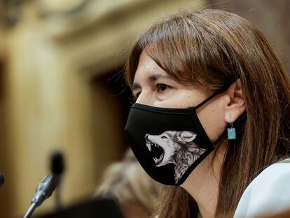 La presidenta del Parlament, Laura Borràs, durante la sesión de control al Gobierno catalán ante el pleno del Parlament.