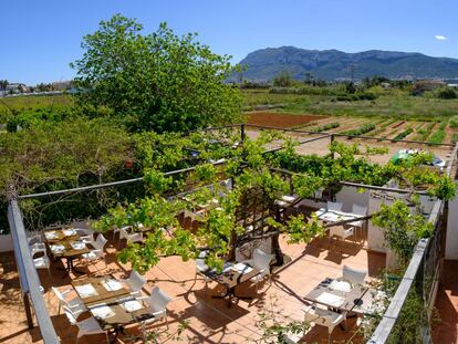 Terraza del restaurante Pont Sec, en Dénia.