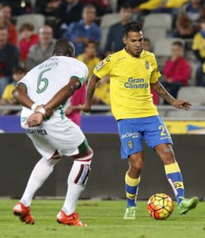 Jonathan Viera ante Babin, en el Gran Canaria.