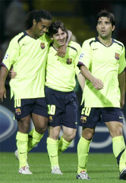 Ronaldinho, Messi y Deco, ayer tras el partido.