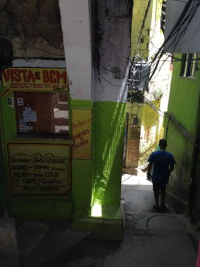 Callejuela en la favela San Marta, en Río de Janeiro.