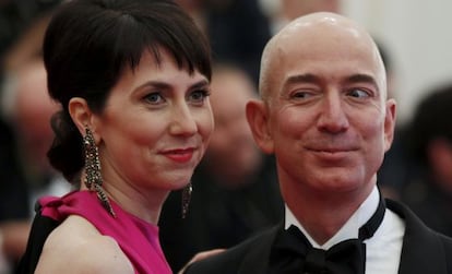 Jeff y Mackenzie Bezos.