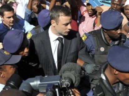 Pistorius a su llegada este martes a la corte en Pretoria, South Africa.