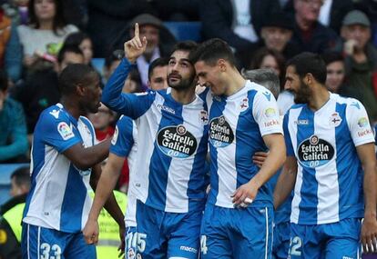 Adrián, del Depirtivo, celebra el gol del equipo frente al Real Madrid.