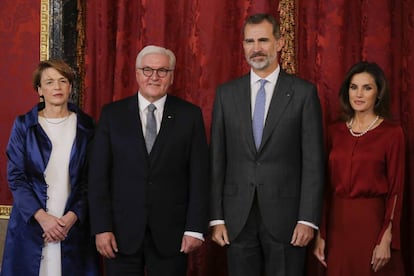 Los Reyes con el presidente alemán Frank Walter Steinmeier y si esposa Elke Budenbender.