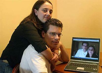 Encarna Moreno y Francisco J. Camarco, una pareja de la <i>era Internet.</i>