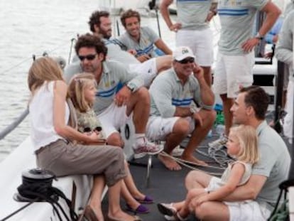 Don Felipe y doña Letizia con sus hijas en Mallorca en 2010.