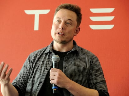 Elon Musk, dueño de la empresa automovilística Tesla y de la compañía aeroespacial SpaceX.