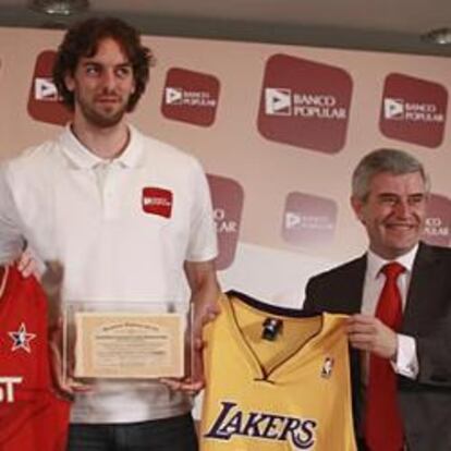 Popular reactiva en marzo la guerra del pasivo con la imagen de Gasol