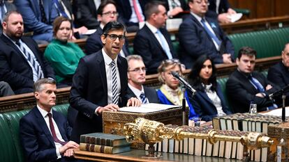 El primer ministro del Reino Unido, Rishi Sunak, durante su intervención en el Parlamento, este jueves.