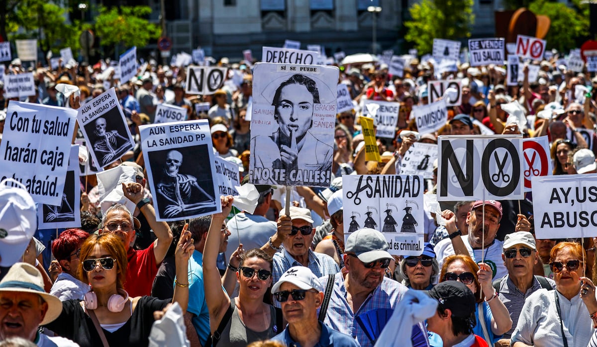Los sindicatos sanitarios piden más tiempo para revisar el estatuto marco y descartan paros mientras los médicos siguen en pie de guerra