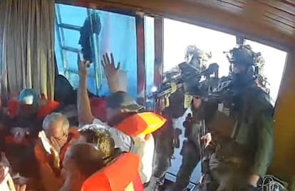 El Gobierno convoca a la encargada de negocios de Israel tras la detención de ciudadanos españoles en la flotilla