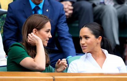 Kate Middleton y Meghan Markle, en la tribuna de Wimbledon.