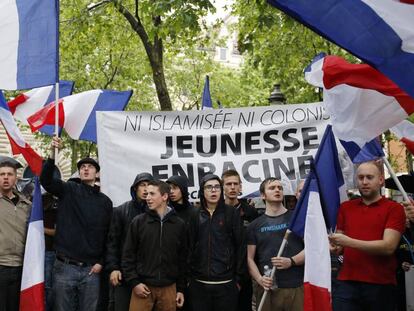 Miembros de Generación Identitaria se manifiestan en París, el 28 de mayo de 2016.