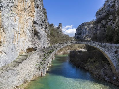 El puente de piedra de Kokoris, en la región griega de Zagori.