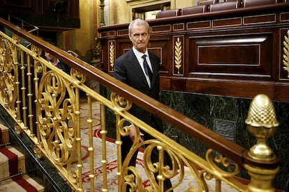 El ministro de Defensa, Pedro Morenés, a su llegada al Congreso.