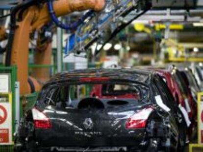 L&iacute;nea de montaje del Renault M&eacute;gane en Palencia.