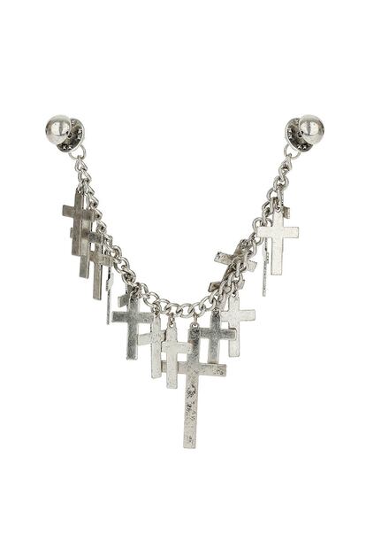 Cadena de cruces de TopShop para colgar al cuello (9 euros aprox).