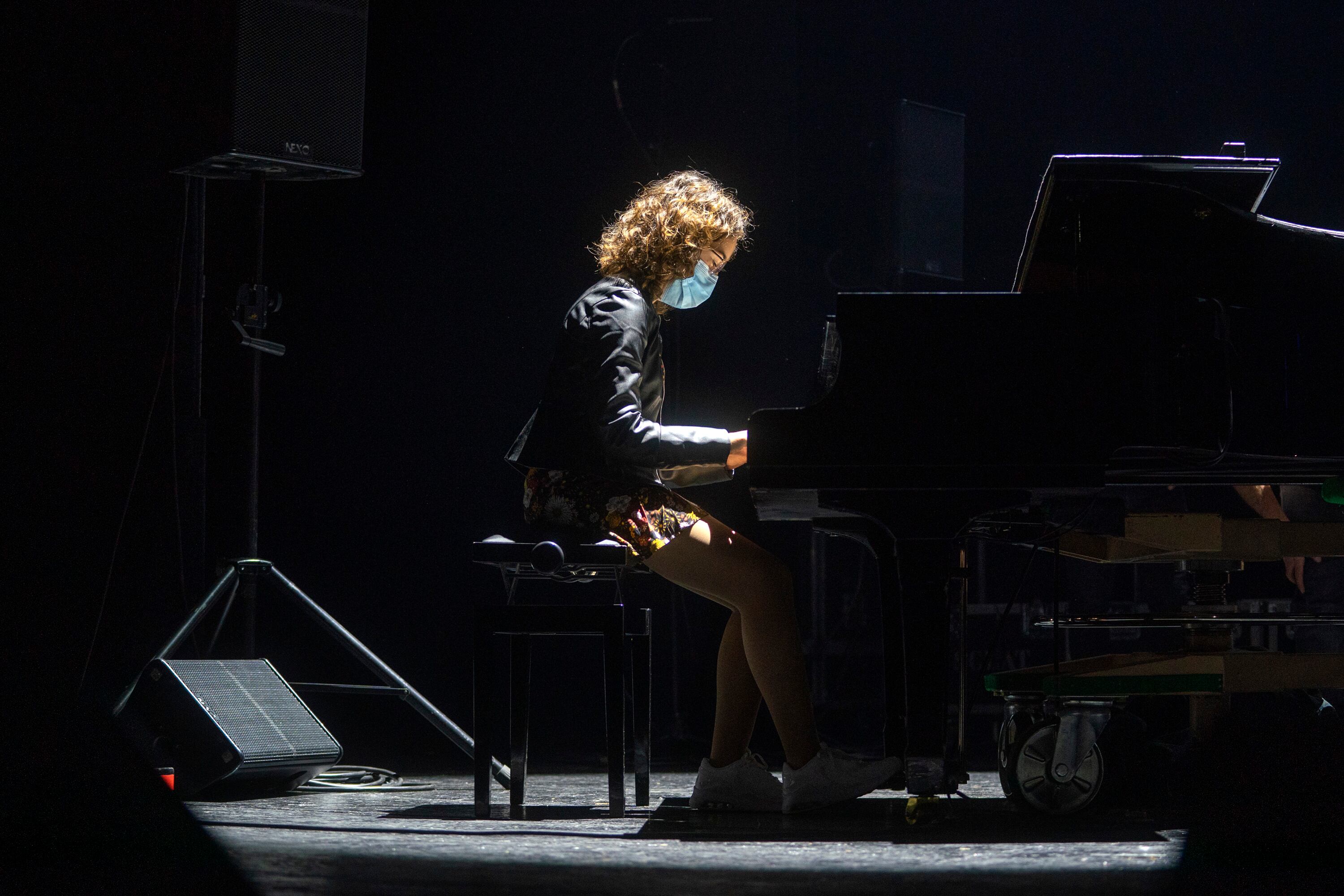 La pianista Andrea Zamora, durante el ensayo. 