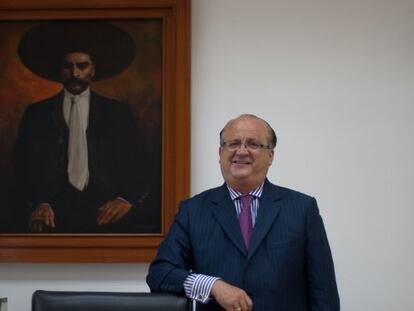 El gobernador Graco Ramírez, en su despacho en Cuernavaca.
